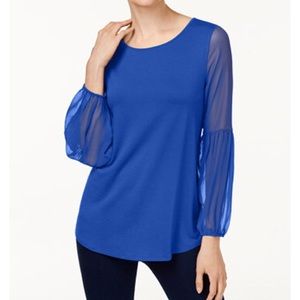 Vince Camuto top